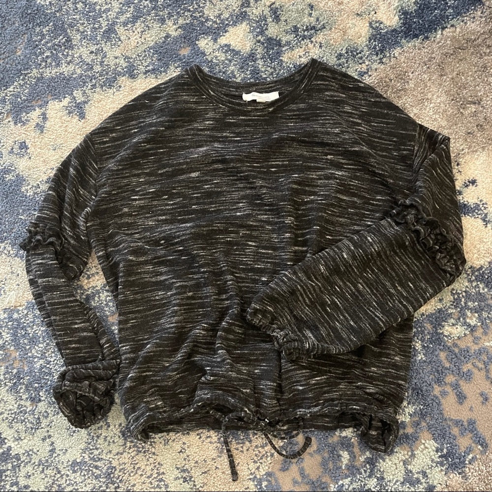 Two by Vince Camuto sweater